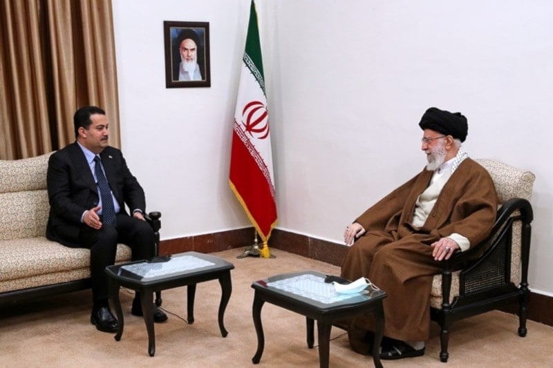 Encuentro entre el líder de Irán, Sayyed Ali Khamenei, y el primer ministro de Irak, Mohammad Shia Al-Sudani.