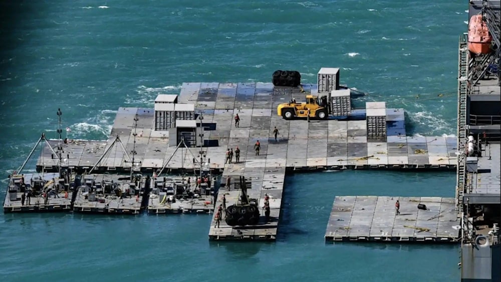 El muelle de EE.UU. durante su etapa constructiva en las costas de Gaza.