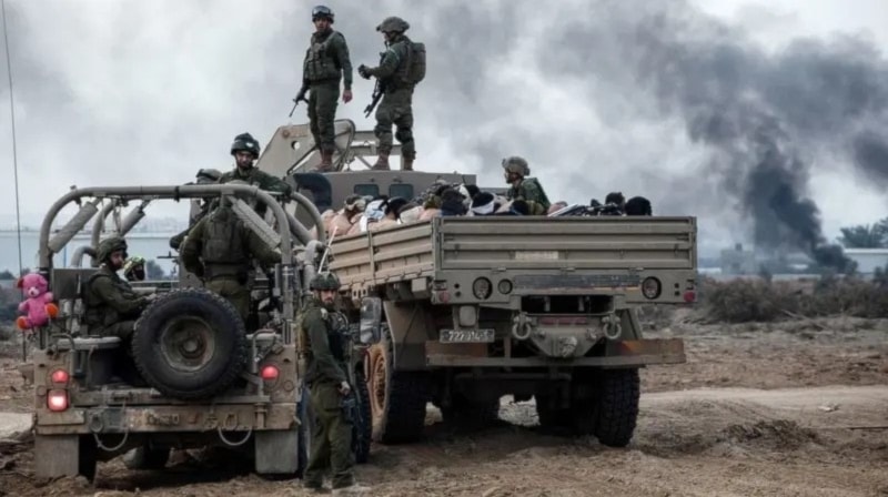 Civiles palestinos capturados por las fuerzas de ocupación israelíes en la Franja de Gaza 