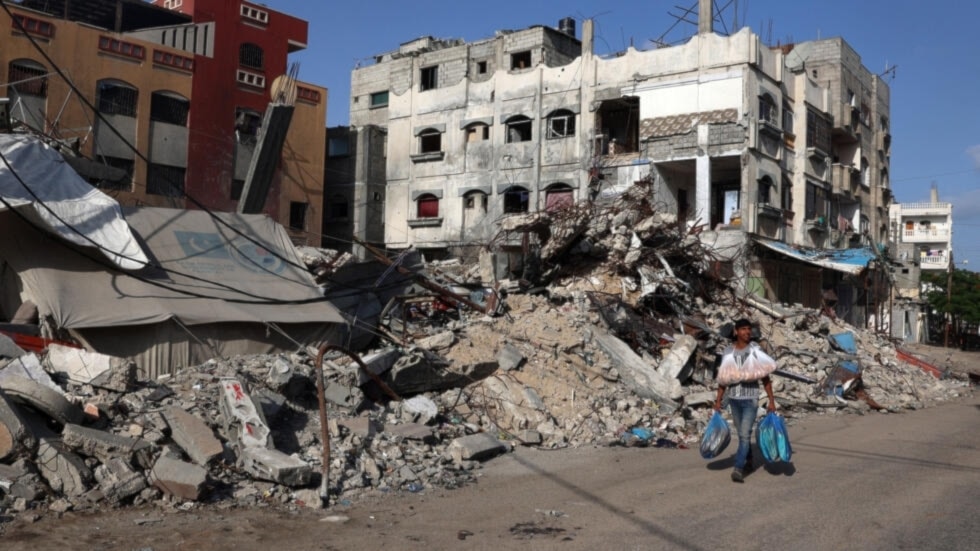 Edificio destruido en Rafah, en el sur de la Franja de Gaza