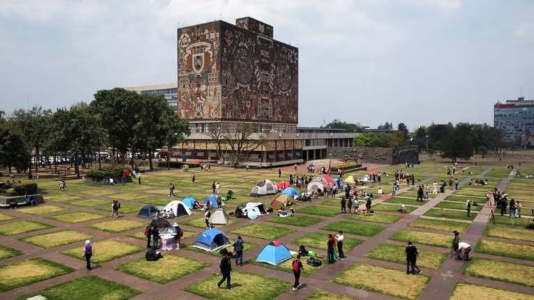 Los estudiantes mexicanos levantaron campamentos de protestas en el campus universitario de la UNAM.