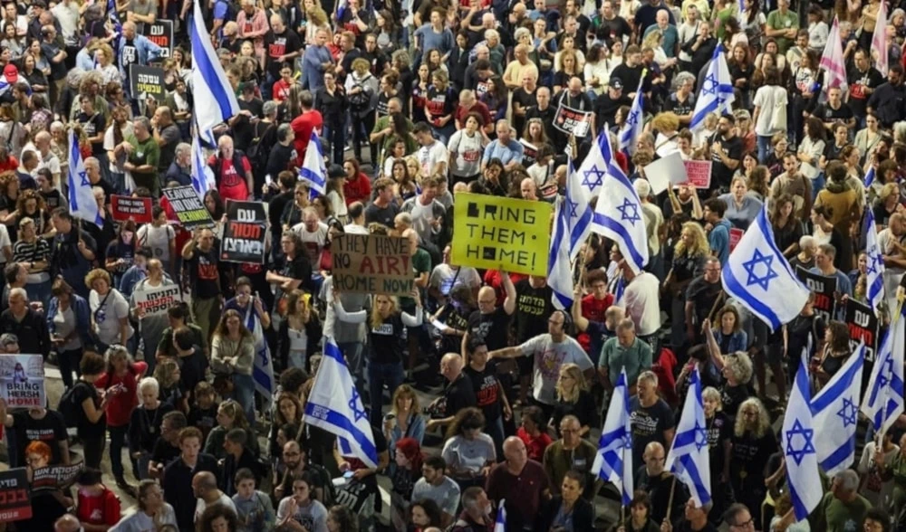 Miles de israelíes protestan en “Tel Aviv” contra su gobierno