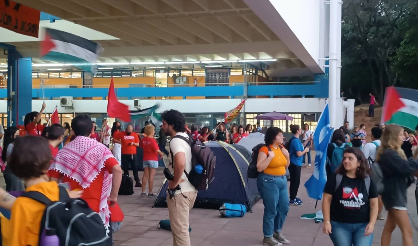 Estudiantes de la Universidad de Sao Pualo.