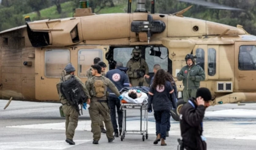 Medios israelíes admiten cinco heridos por incendio en el frente norte