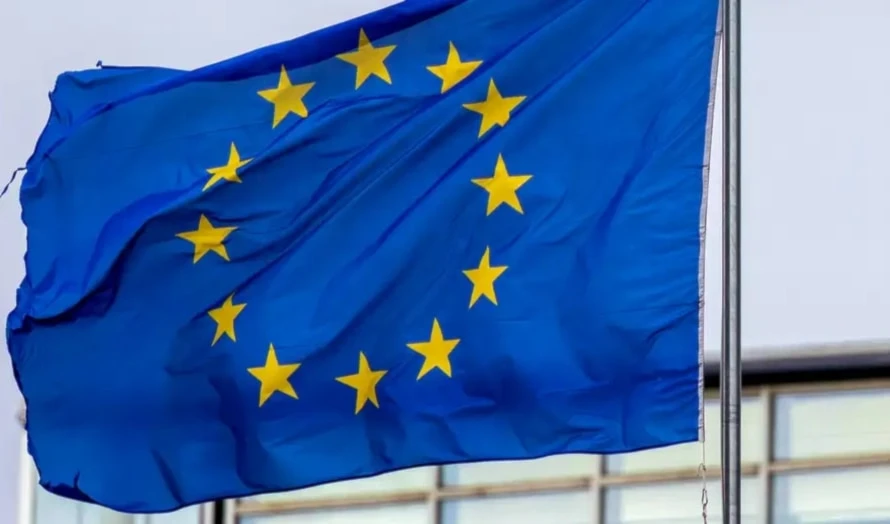 Cristianodemócratas, socialdemócratas y liberales mantendrán una amplia mayoría en el Parlamento Europeo tras la elecciones para la eurocámara.