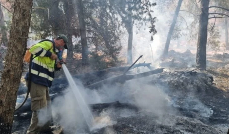 Unos 150 misiles y drones de Líbano cayeron en asentamientos israelíes