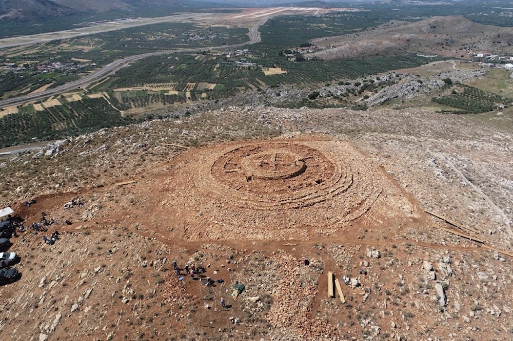 Descubren laberinto en la isla de Creta, en Grecia