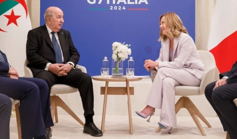 El presidente de Argelia, Abdelmadjid Tebboune, y la primera ministra de Italia, Georgia Meloni, reunidos al margen de la Cumbre del G7.