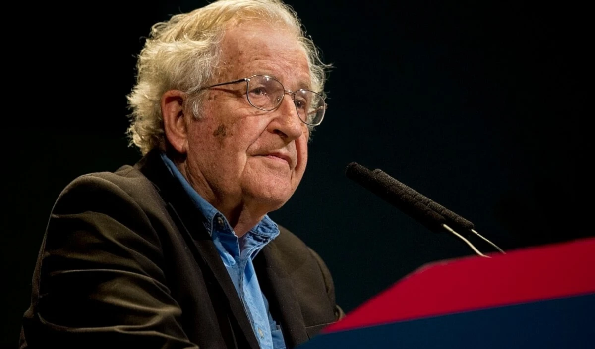 El fallecido lingüista y filósofo estadounidense Noam Chomsky. El fallecido lingüista y filósofo estadounidense Noam Chomsky.