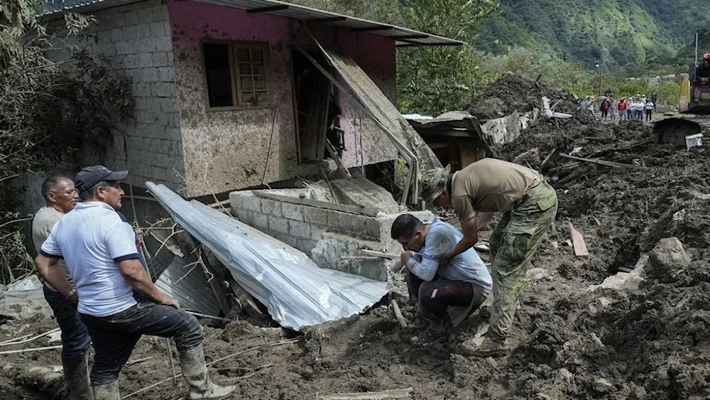 Decenas de muertos y lesionados por lluvias en Ecuador. Foto: AP. 