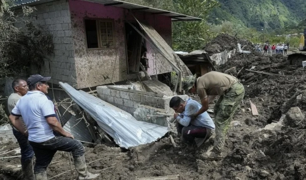 Decenas de muertos y lesionados por lluvias en Ecuador. Foto: AP.