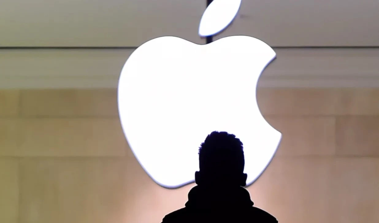 Acusan a Apple de violar normas tecnológicas de la Unión Europea. Foto: AFP. Acusan a Apple de violar normas tecnológicas de la Unión Europea. Foto: AFP.