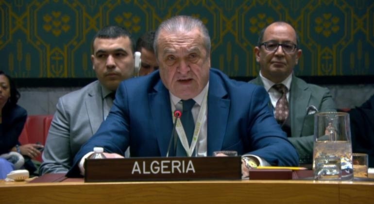 El representante de Argelia ante el Consejo de Seguridad de la ONU, Ammar Benjameh.