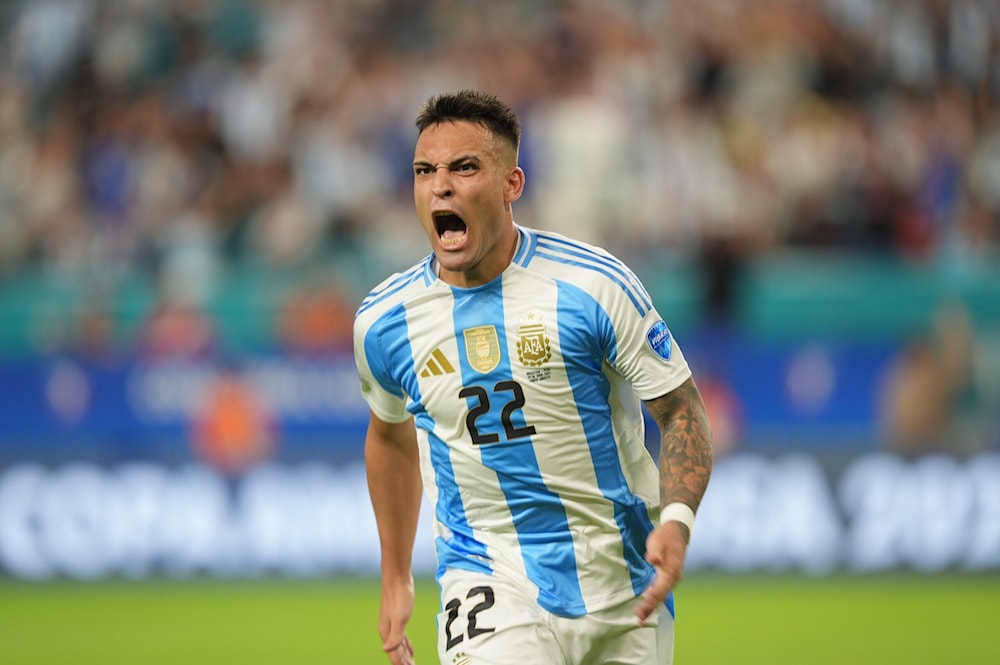 Argentino Lautaro Martínez acapara elogios en Copa América de fútbol.