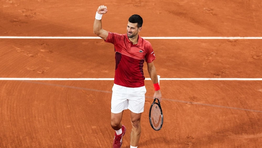 Tenista Djokovic al salón de operaciones tras abandonar Roland Garros.