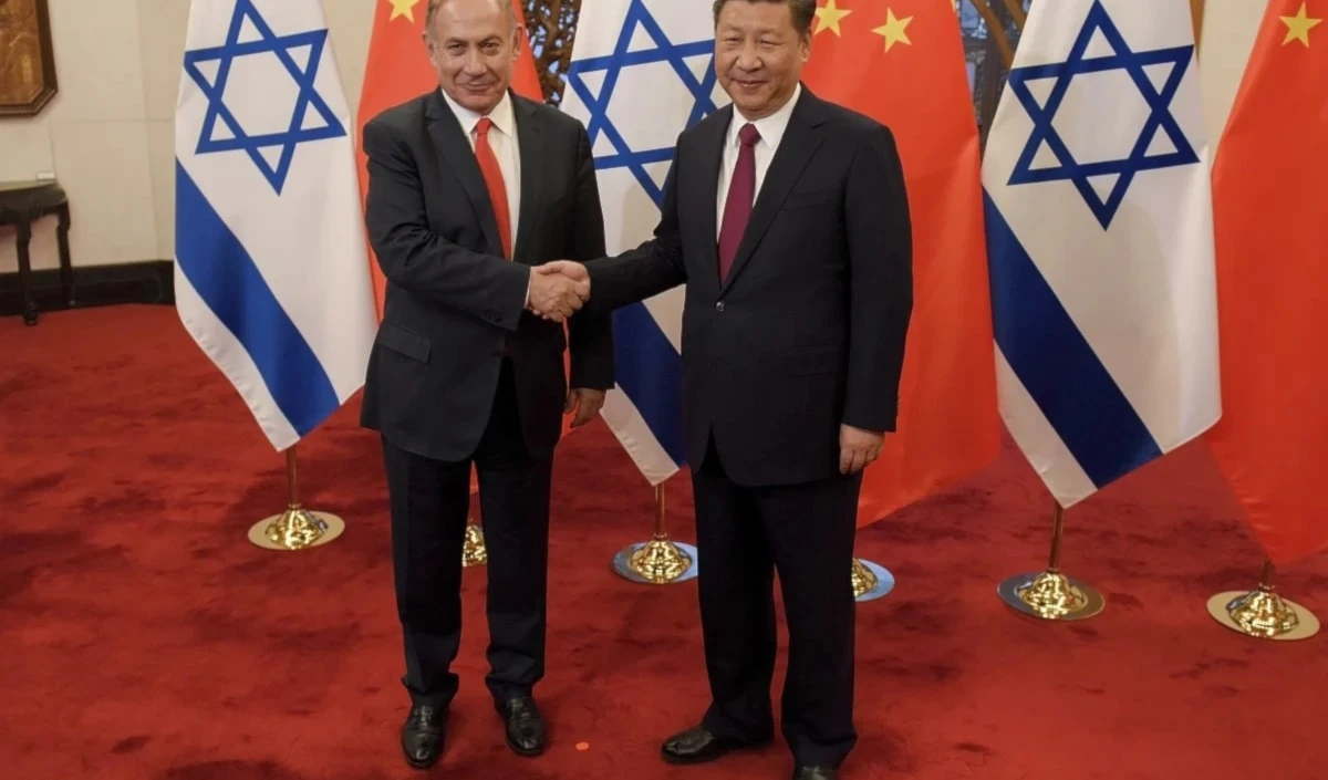 El primer ministro israelí y el presidente chino Xi Jinping durante un encuentro en 2017.