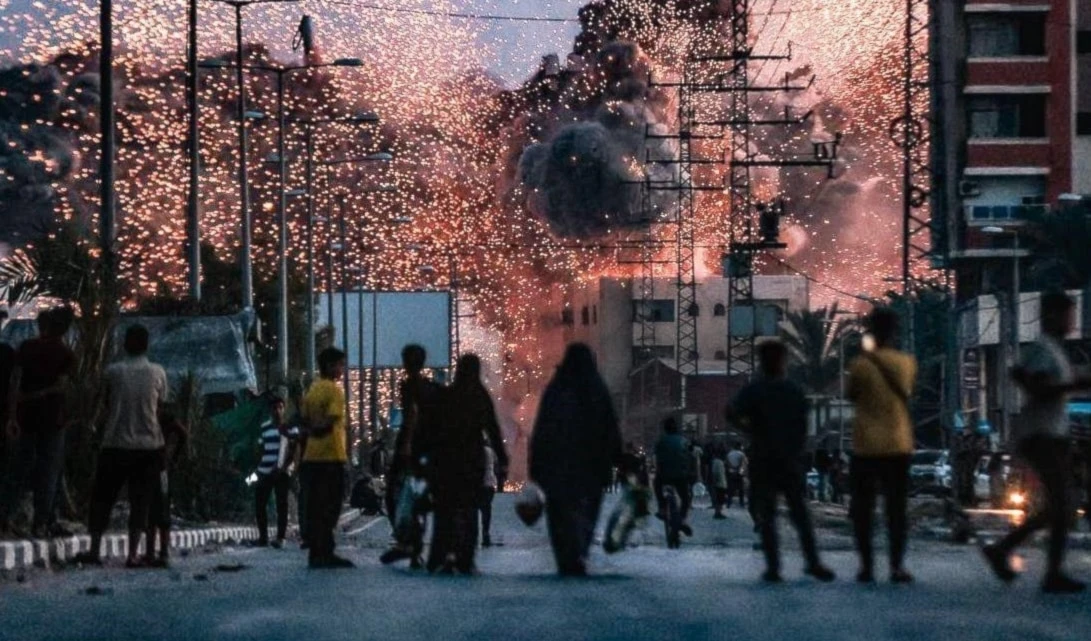 Fuerzas israelíes mantienen masacres contra palestinos en Gaza. Fuerzas israelíes mantienen masacres contra palestinos en Gaza.