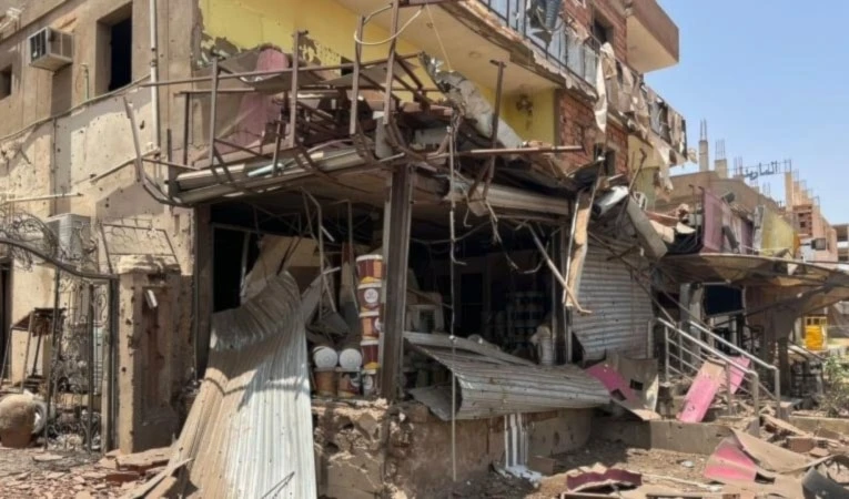 Fuerzas de Apoyo Rápido de Sudán atacan a pobladores civiles en la localidad de Omdurman. Fuerzas de Apoyo Rápido de Sudán atacan a pobladores civiles en la localidad de Omdurman.