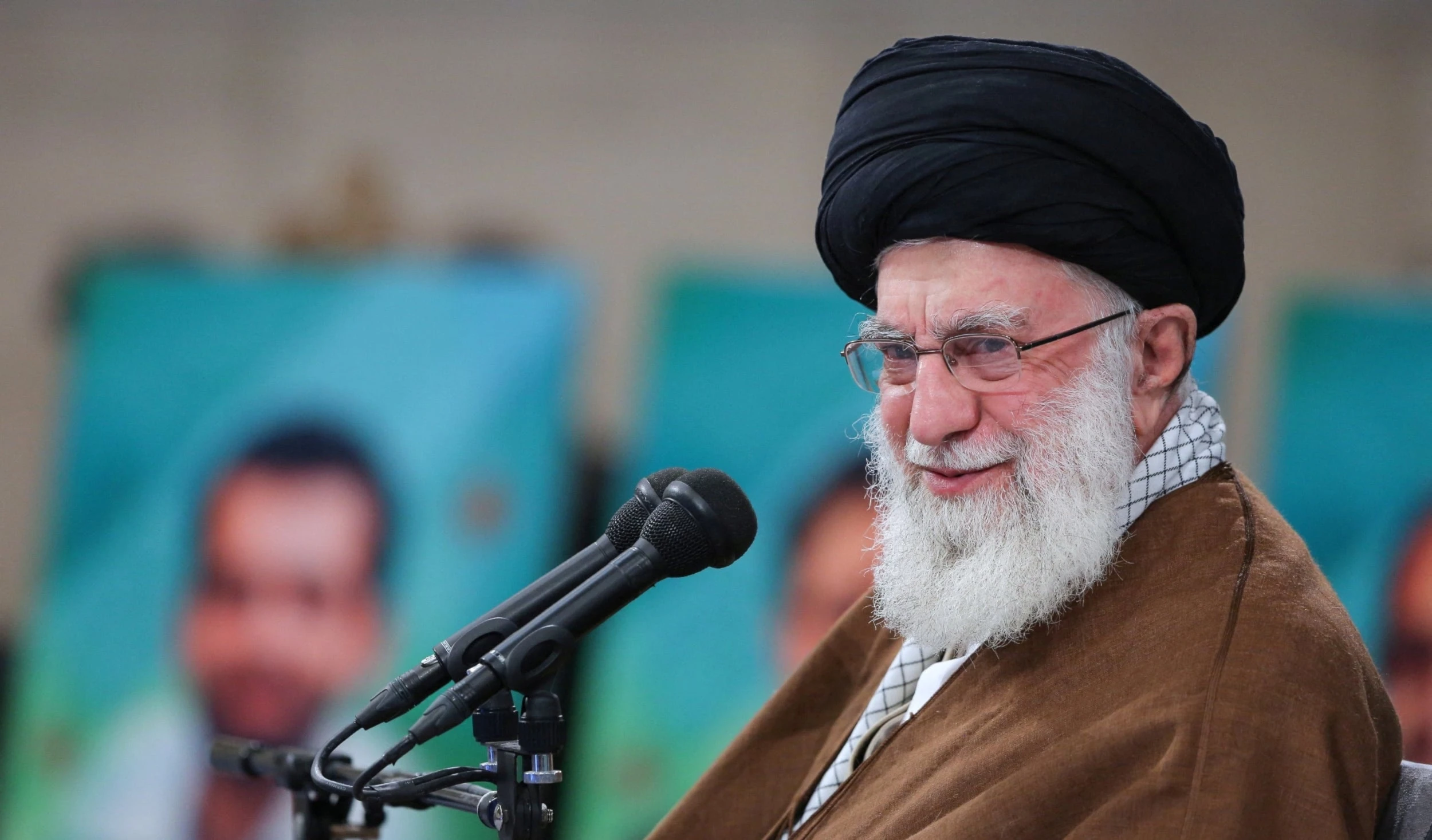 Khamenei.ir, un sitio para acercarse a trayectoria del líder de Irán