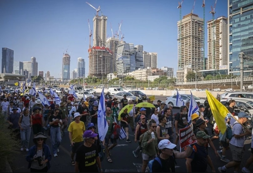 Familiares de prisioneros israelíes protestan en Jerusalén 