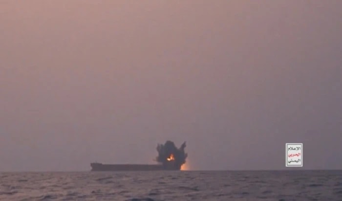 Fuerzas Armadas de Yemen apuntaron a buques de 