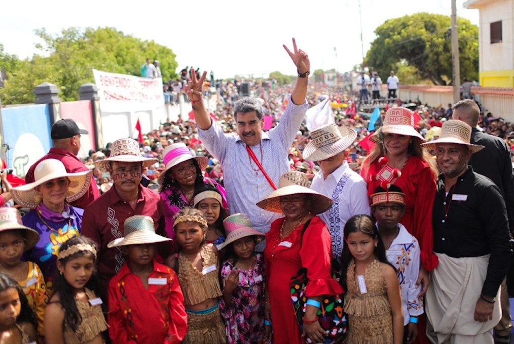 Pueblos indígenas de la Guajira demuestran su apoyo a Nicolás Maduro.