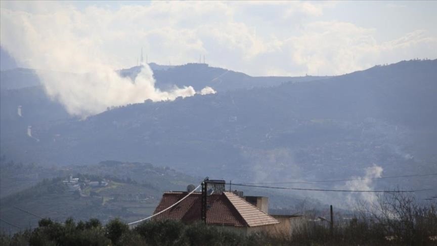 Humo sale de un sitio israelí en el norte de la Palestina ocupada (archivo)