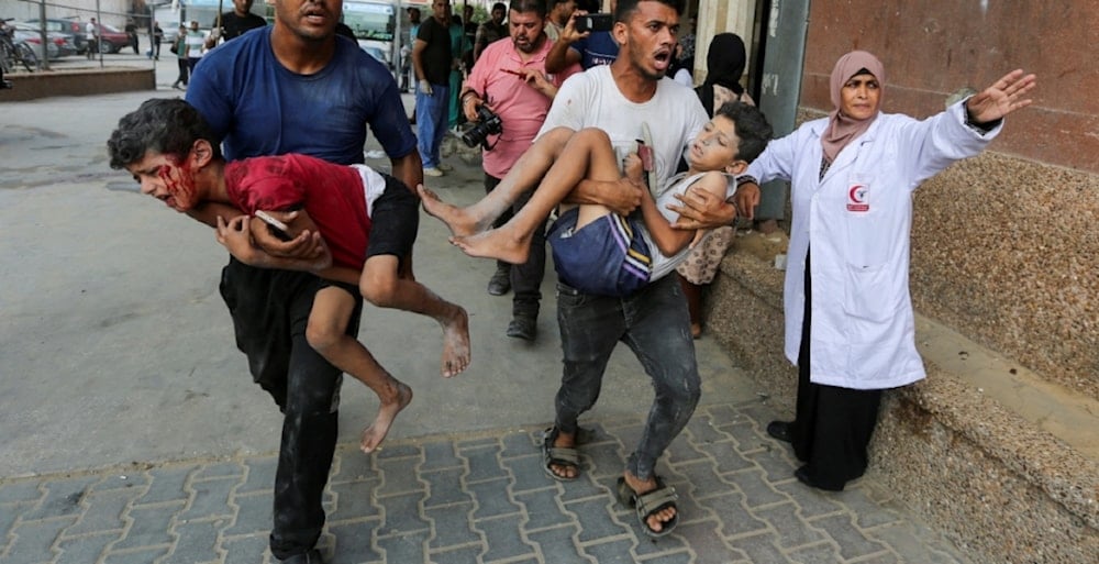 El hospital Nasser recibe decenas de víctimas de los bombardeos israelíes contra la localidad de Khan Yunis este 22 julio de 2024. Foto:  Reuters