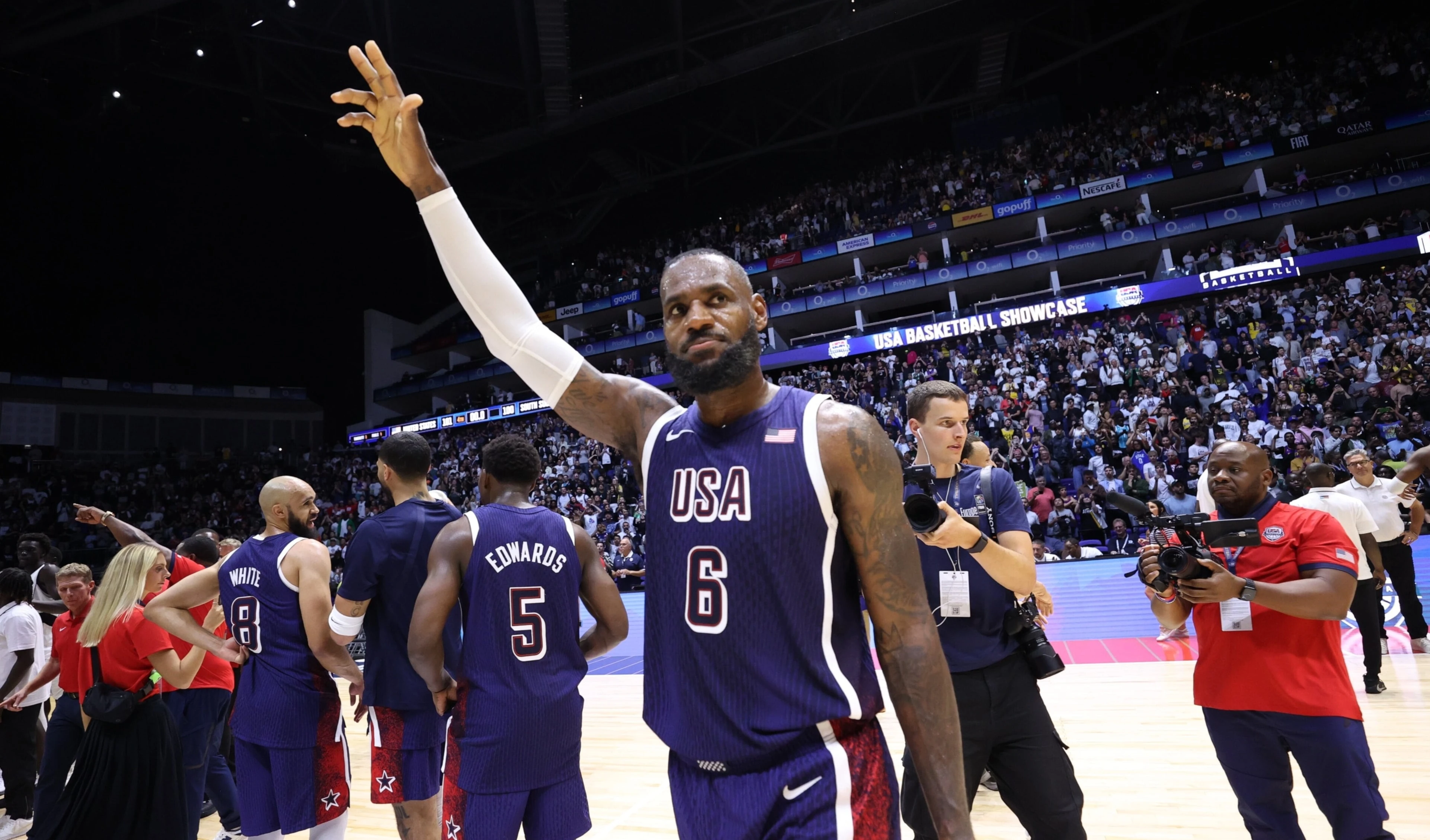 LeBron James será el abanderado de EE. UU. en Paris 2024.