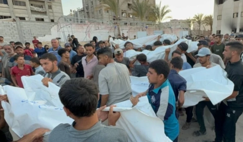 Funerales de los muertos asesinados por la agresión israelí contra Khan Younis. (Foto: Quds Network)