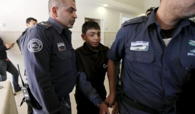 Al menos 680 niños fueron arrestados por las fuerzas enemigas desde el 7 de octubre de 2023.  (Foto: Reuters)