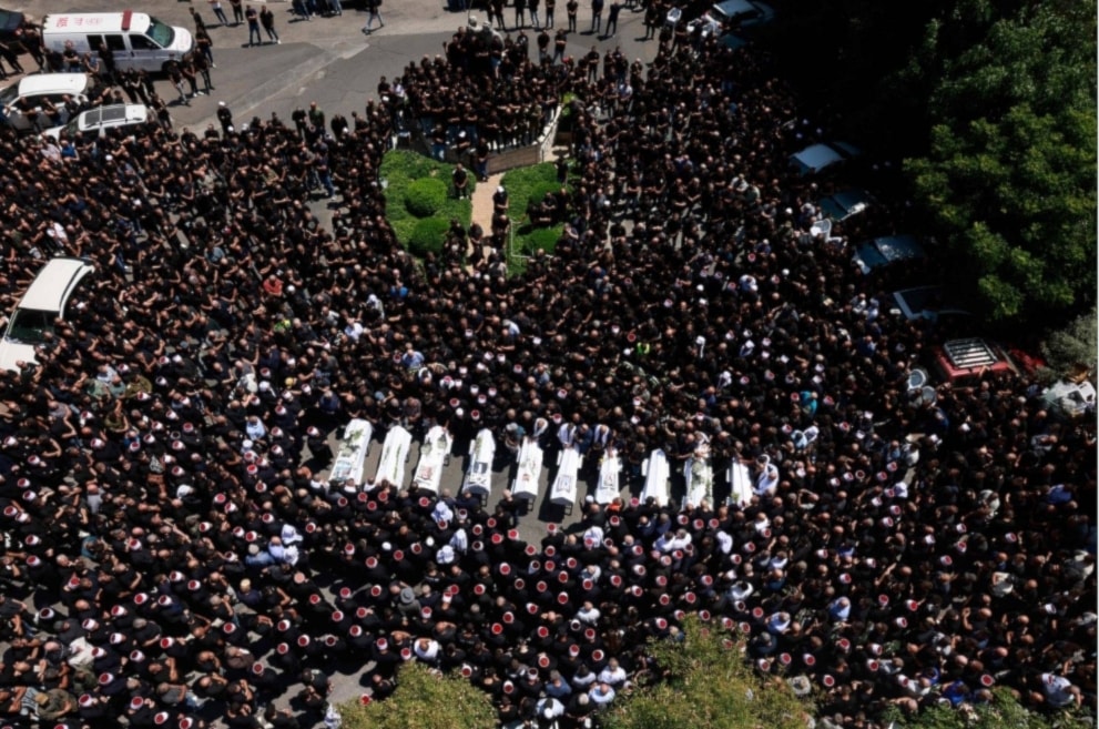 Funeral de los mártires de la localidad de Majdal Shams en el Golán sirio ocupado. Foto: AFP