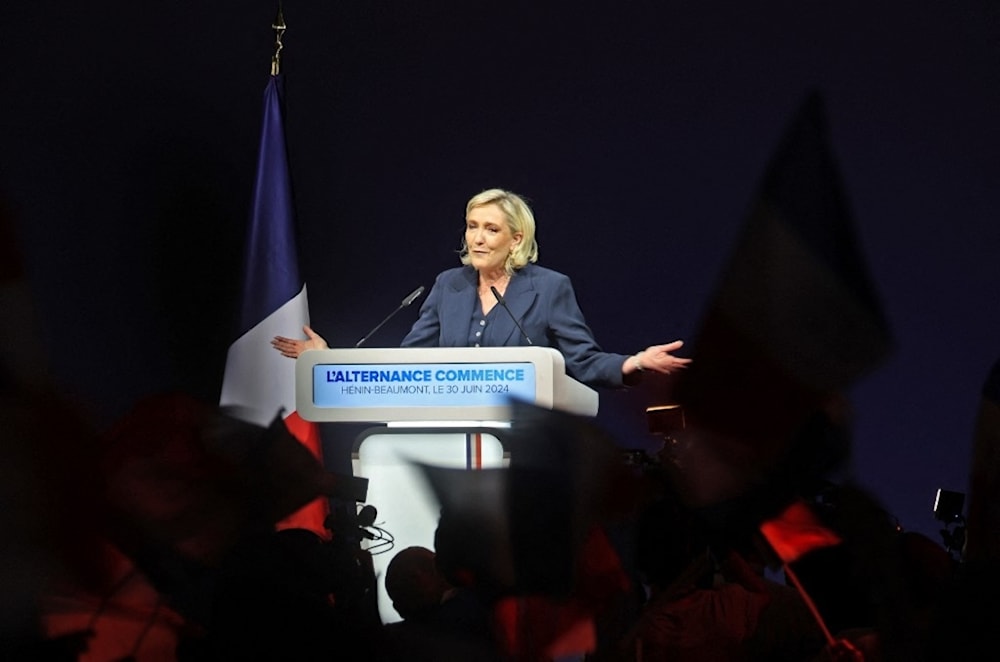 Marine Le Pen pronuncia discurso tras anunciar resultados de primera vuelta de legislativas (AFP)