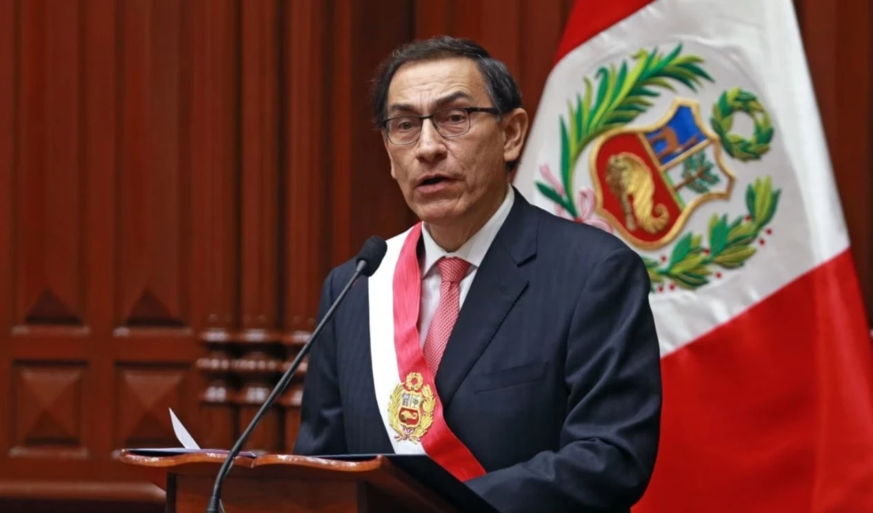 Fiscalía reabrió investigación preliminar contra expresidente de Perú, Martín Vizcarra (Agencias)