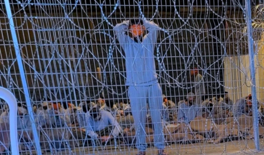 Parlamentarios israelíes irrumpen en la base militar Sade Teman