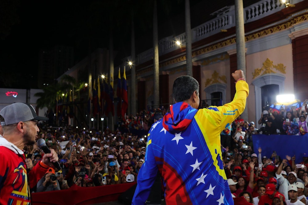 El pueblo junto a Maduro en defensa de la soberanía e independencia de Venezuela.