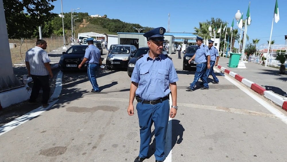 Argelia reabre sus fronteras terrestres con Túnez tras dos años de cierre.