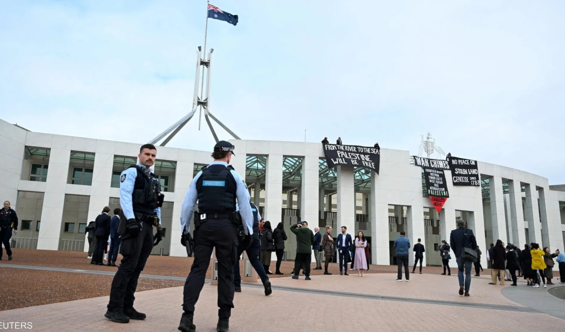 Manifestantes contra genocidio a Gaza ocupan Parlamento en Australia.