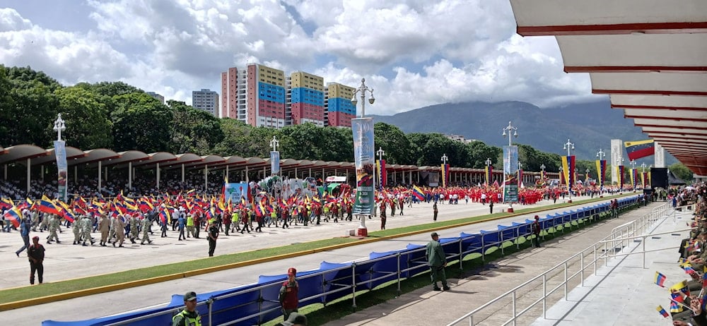 El desfile tradicional cada 5 de julio en el paseo Los Próceres de Caracas.