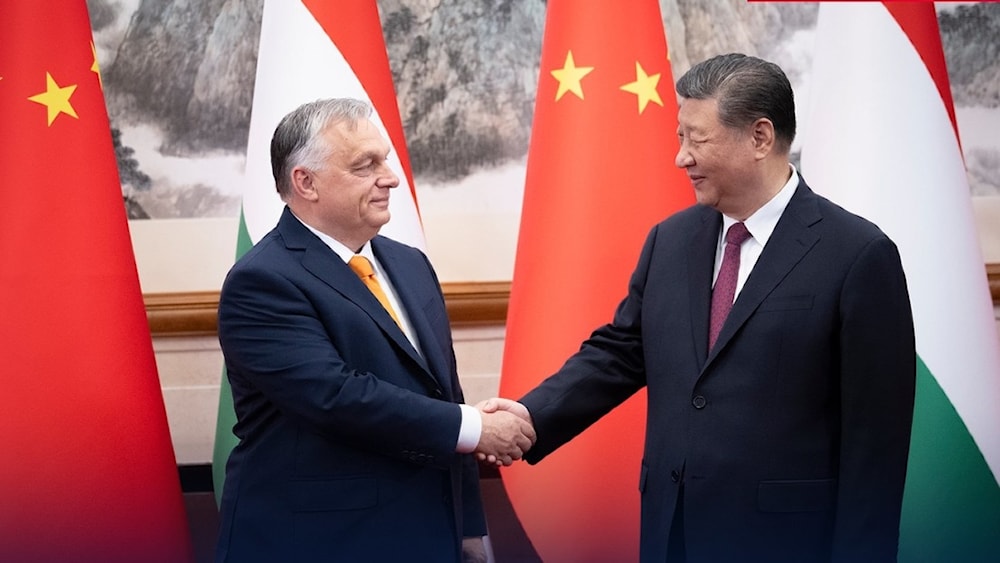 Encuentro entre el primer ministro de Hungría,  Viktor Orbán, y el presidente de China, Xi Jinping.