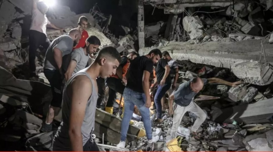 Escenas de ataques israelíes contra Gaza.