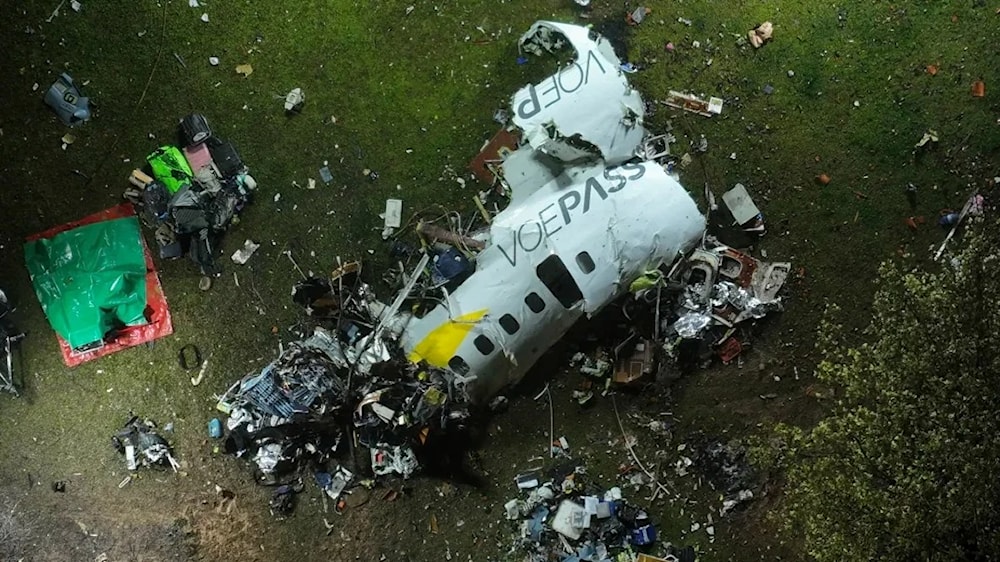 El vuelo de Voepass Linhas Aéreas no informó sobre ninguna emergencia antes de estrellarse, afirman los expertos. 