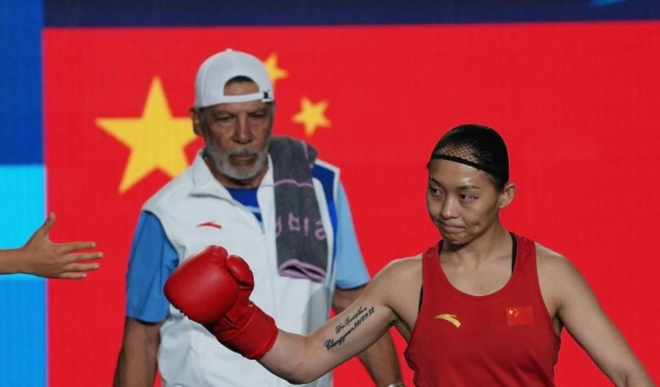 Manos de Cuba guían a boxeo de China al triunfo en Paris 2024.