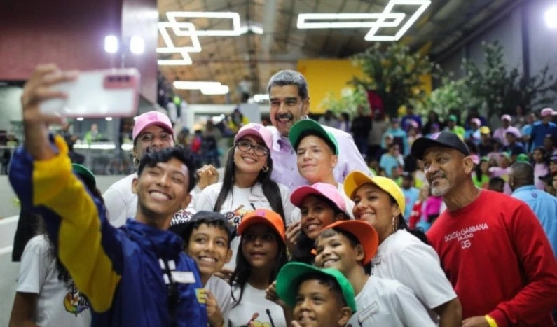 Presidente de Venezuela pone fecha al Congreso de la Juventud