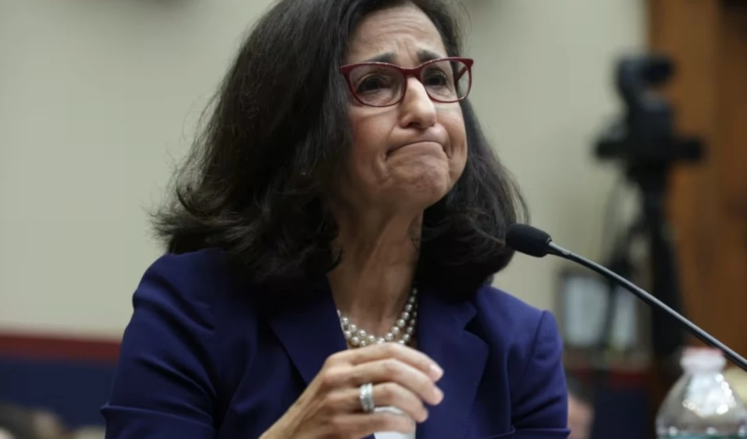 Dimite presidenta de la Universidad de Columbia, en EE. UU.