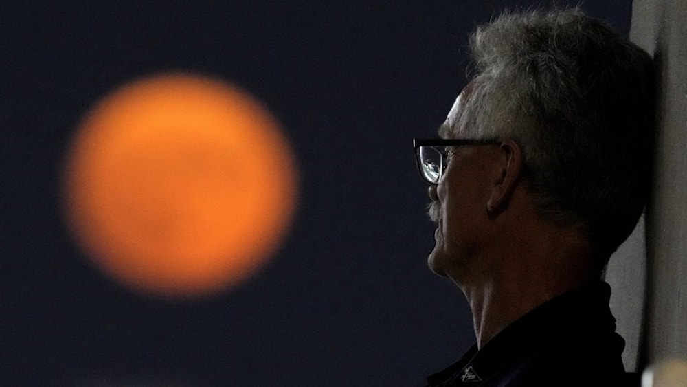 Superluna azul ilumina el cielo de agosto. Foto: AP. 