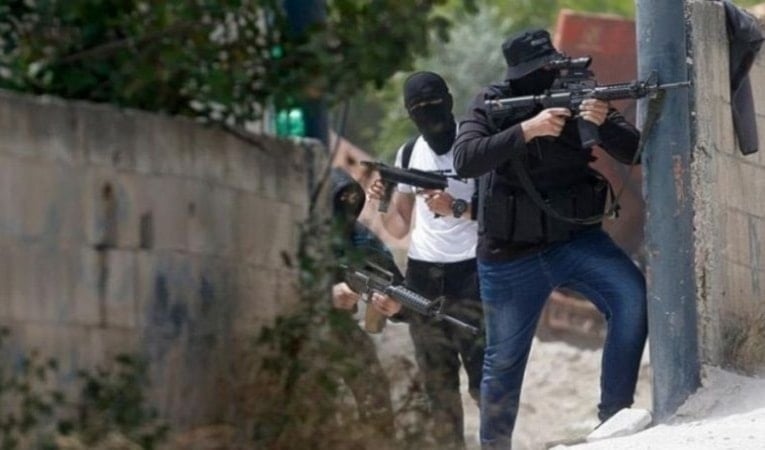 Combatientes de la Resistencia palestina se enfrentan a las fuerzas de ocupación israelíes en Cisjordania. (Foto: archivo)