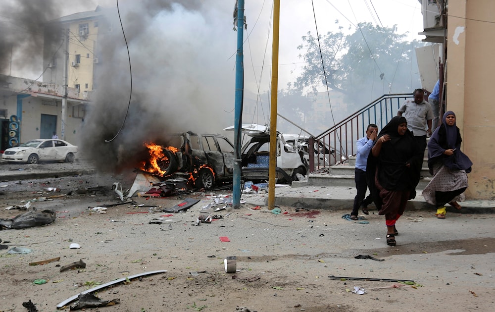 Secuelas de un bombardeo contra Mogadiscio, la capital somalí.