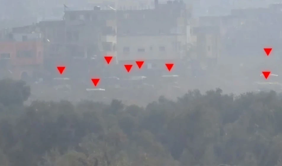 Brigadas al Quds apuntan a vehículos y fuerzas del enemigo israelí en el barrio de Al-Zaytoun en Gaza.