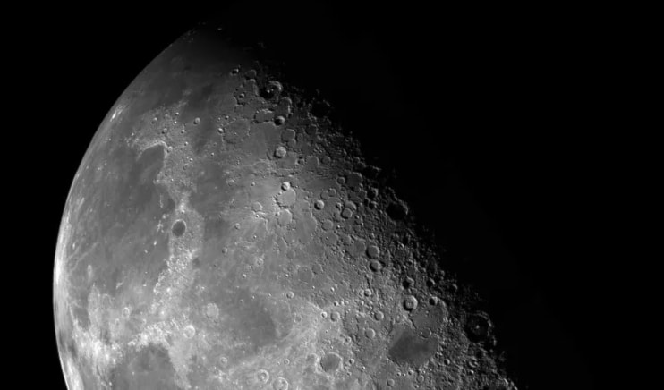 Desarrollan en China método para generar agua en la Luna. Foto: Unsplash.